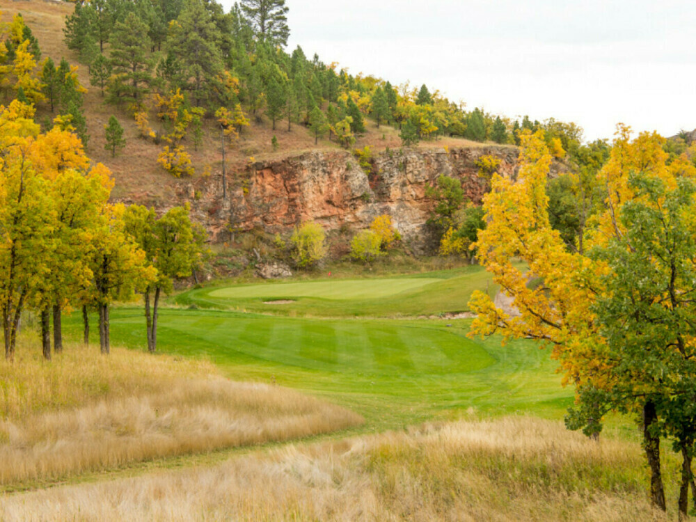 fall on the golf course