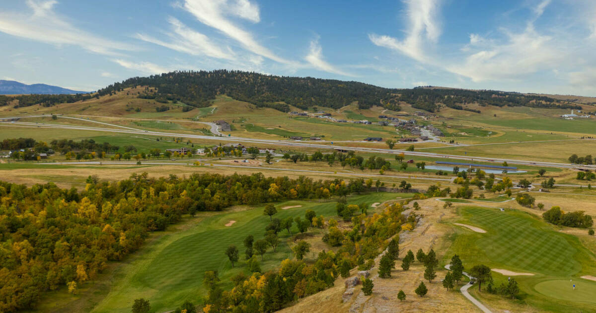 Real Estate ELKHORN RIDGE RESORT